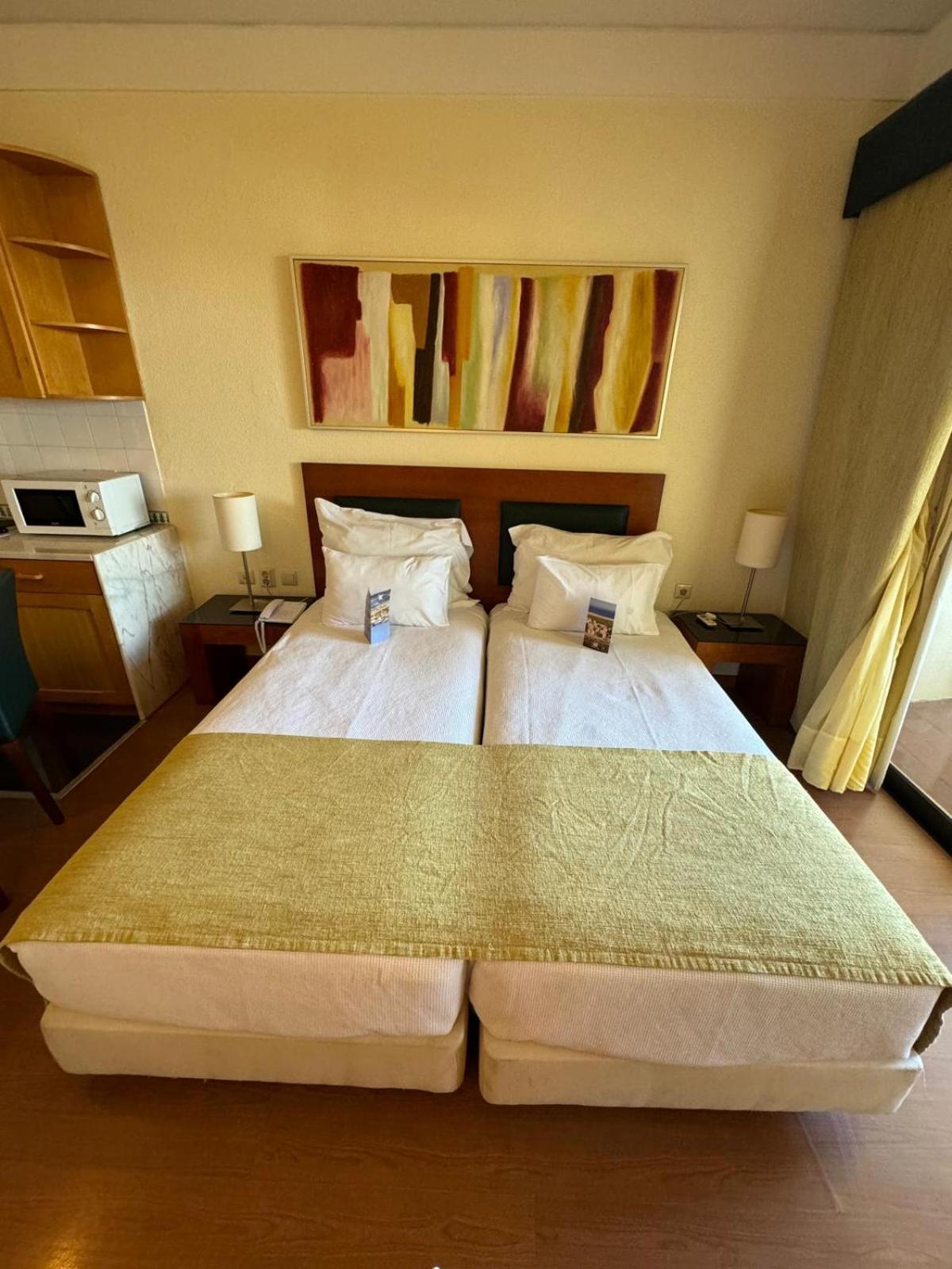 Hotel Semanas 30 E 24 Gale Cerro Alagoa 4*